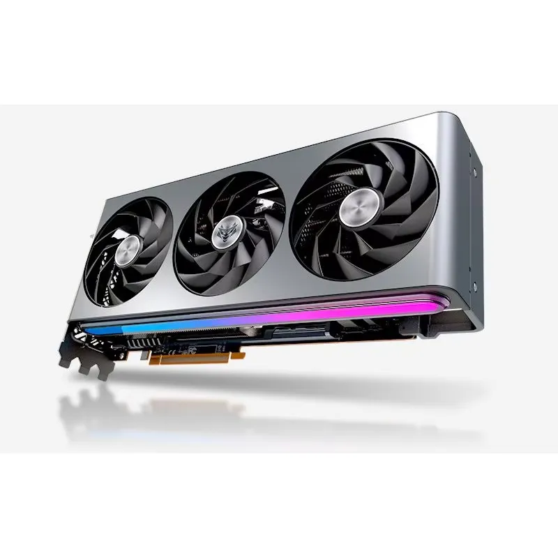 Novatech Global Sapphire Nitro - Rx 7900 Xtx 24Gb recensione e prezzo